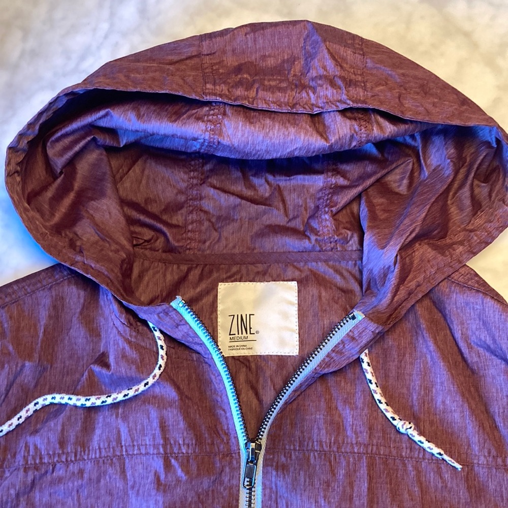 Zine wind breaker, rain jacket, running cover